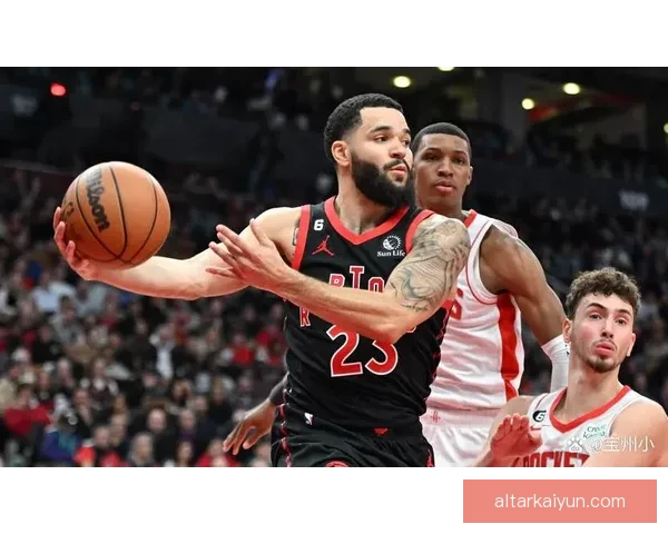 阿切尔比在本赛季表现稳健，成为球队防线的重要支柱。