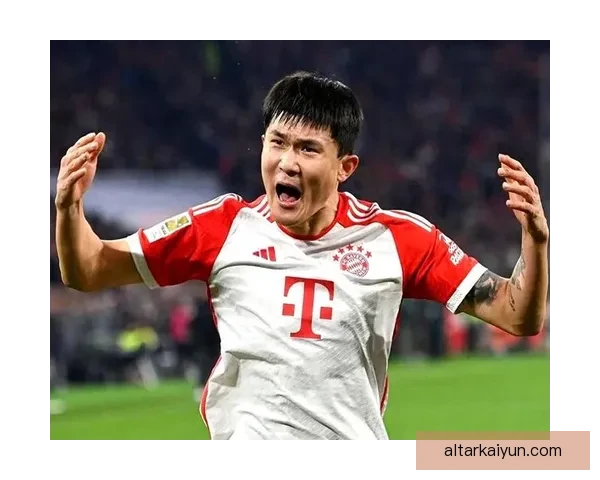 金玟哉国家队100场在即，后防核心表现稳健备受期待受期待